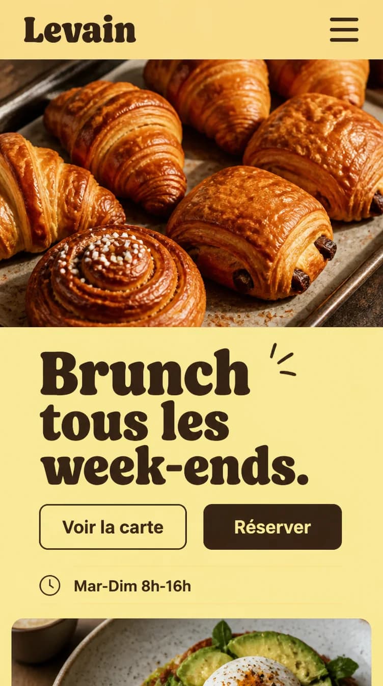 Version mobile du site de Levain, boulangerie-café : viennoiseries et titre « Brunch tous les week-ends » sur fond jaune.